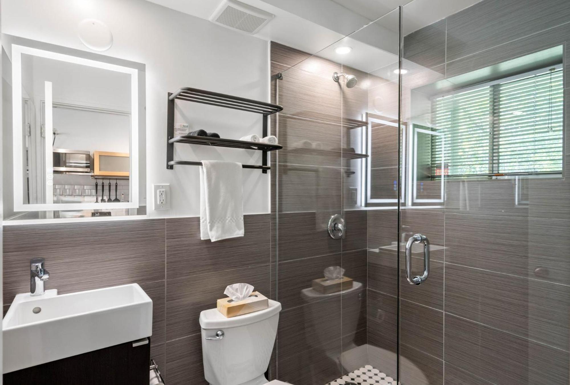 Apartment On 25th By Bca Furnished