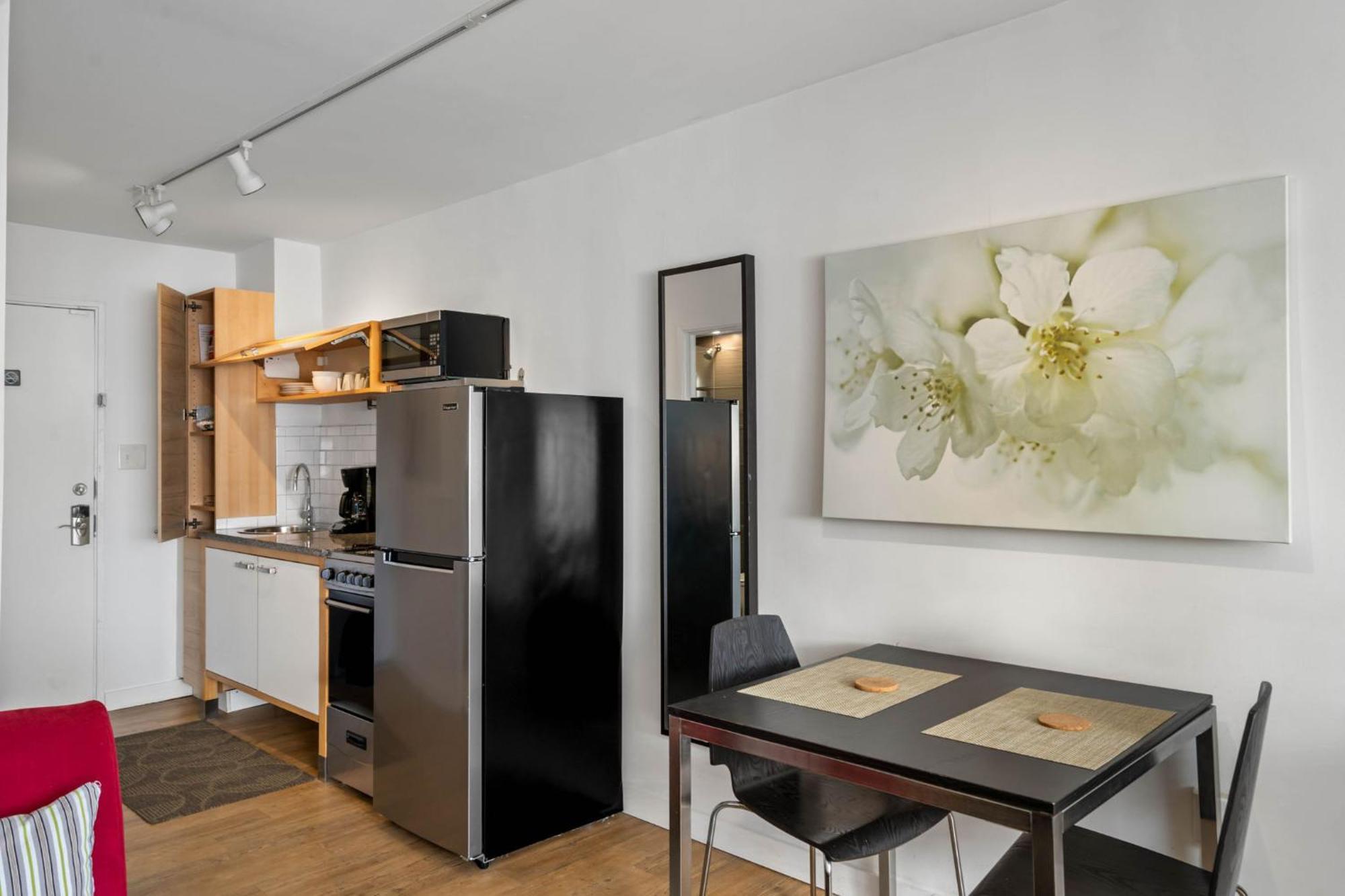 Apartment On 25th By Bca Furnished