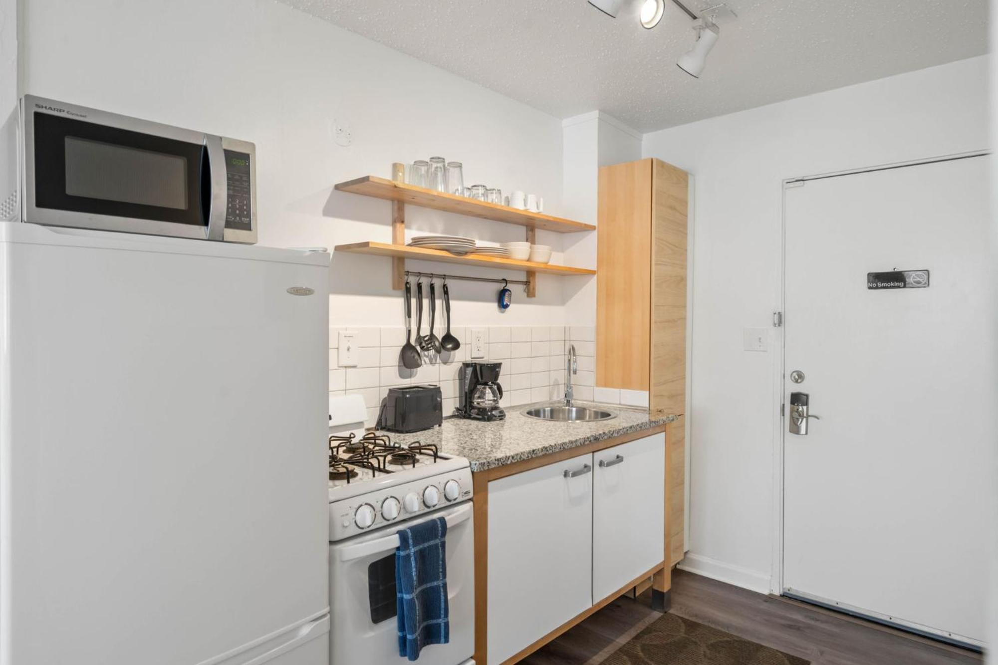 On 25th By Bca Furnished Apartment
