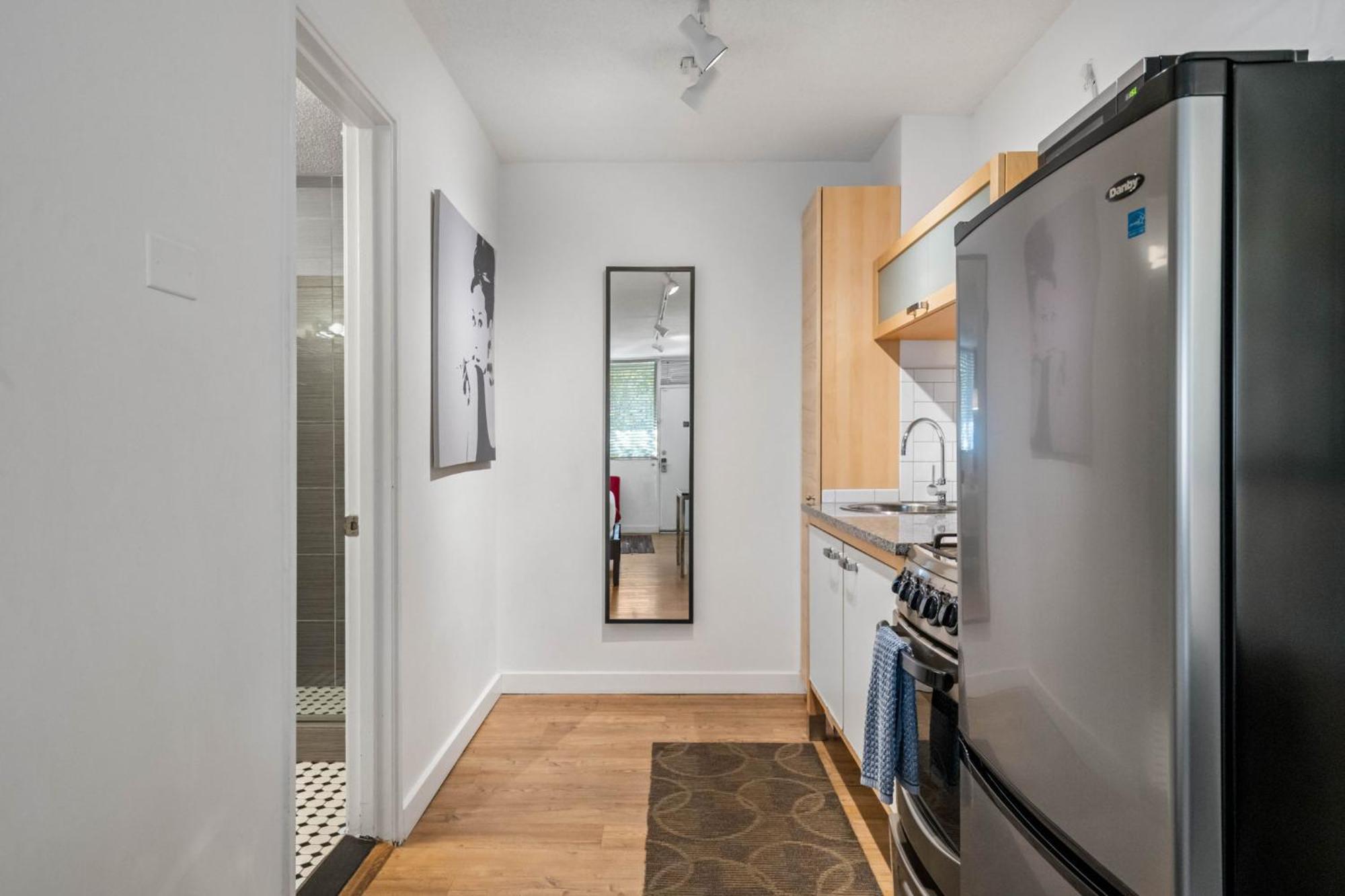 Apartment On 25th By Bca Furnished *