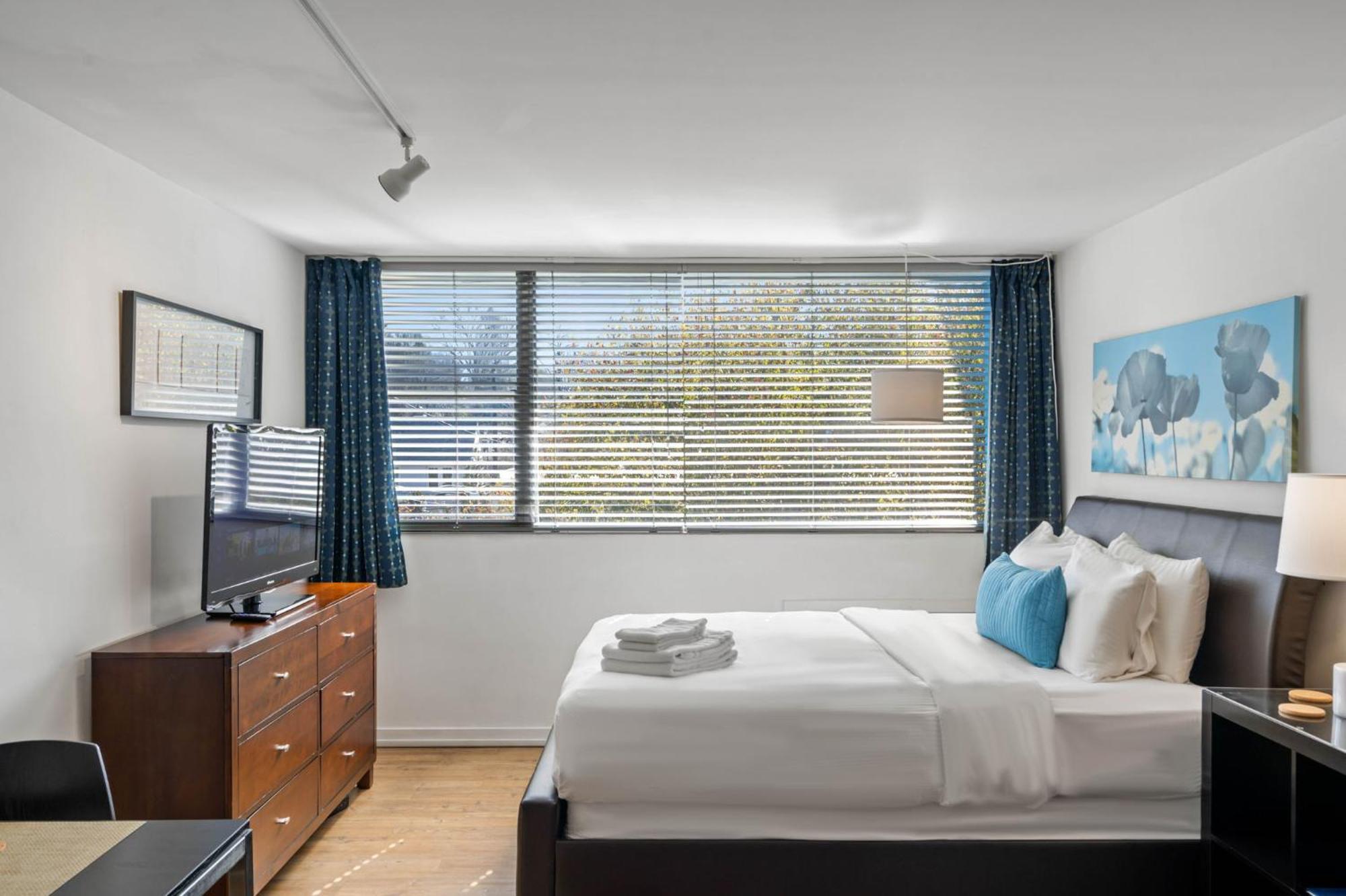 On 25th By Bca Furnished